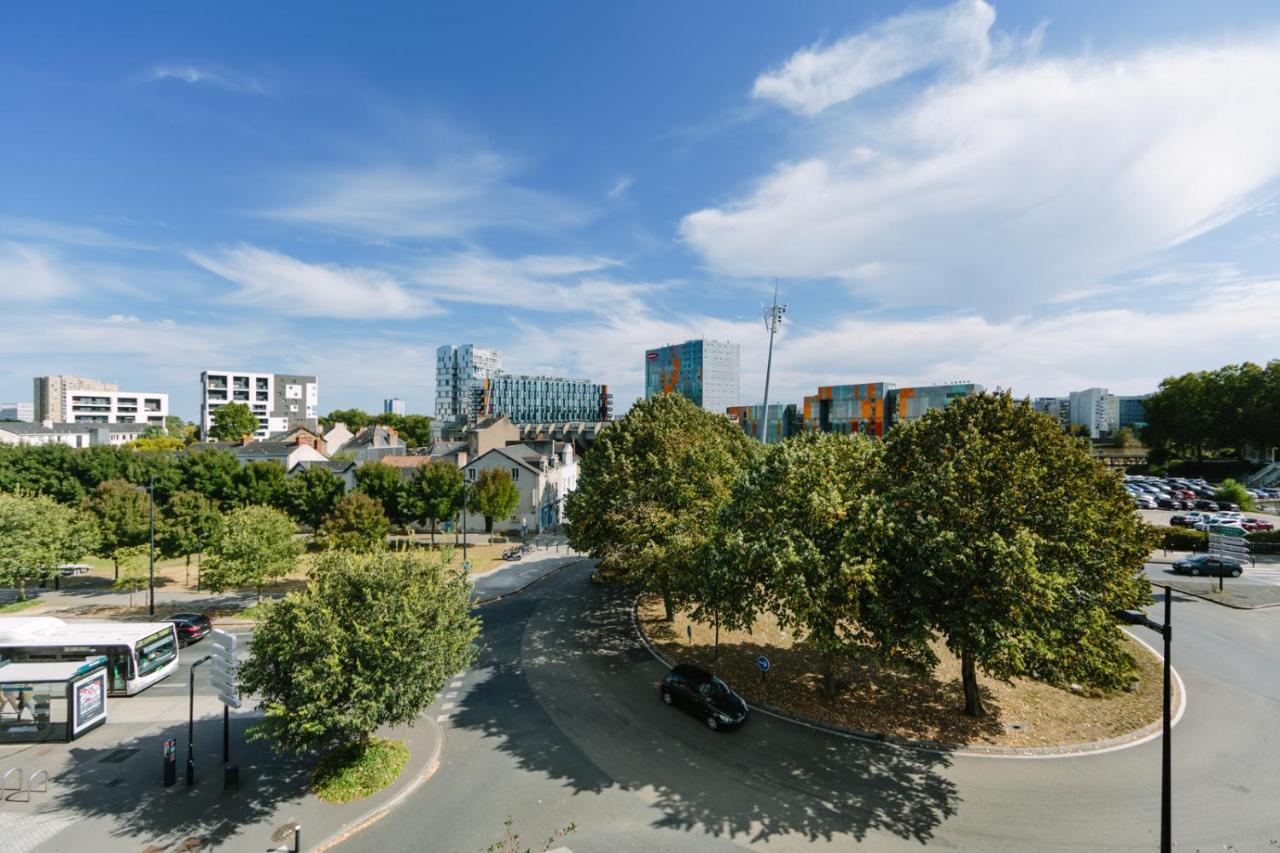 L'Idylle : T2 De Standing Avec Parking - Gare/Cite Des Congres/Lieu Unique Appartement Nantes Buitenkant foto